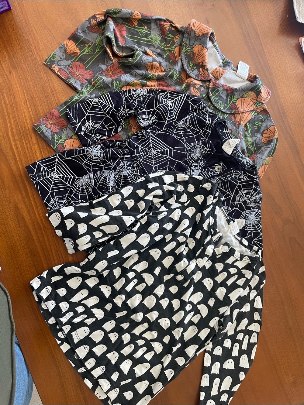 Bundle of Kate Quinn Halloween Shirts 12-18 and 18-24 EUC